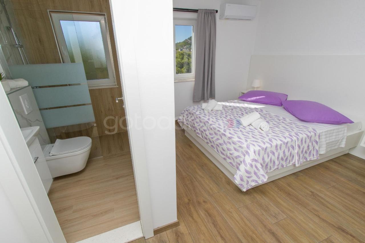 Penthouse With Panoramic View Ally Makarska Exterior foto